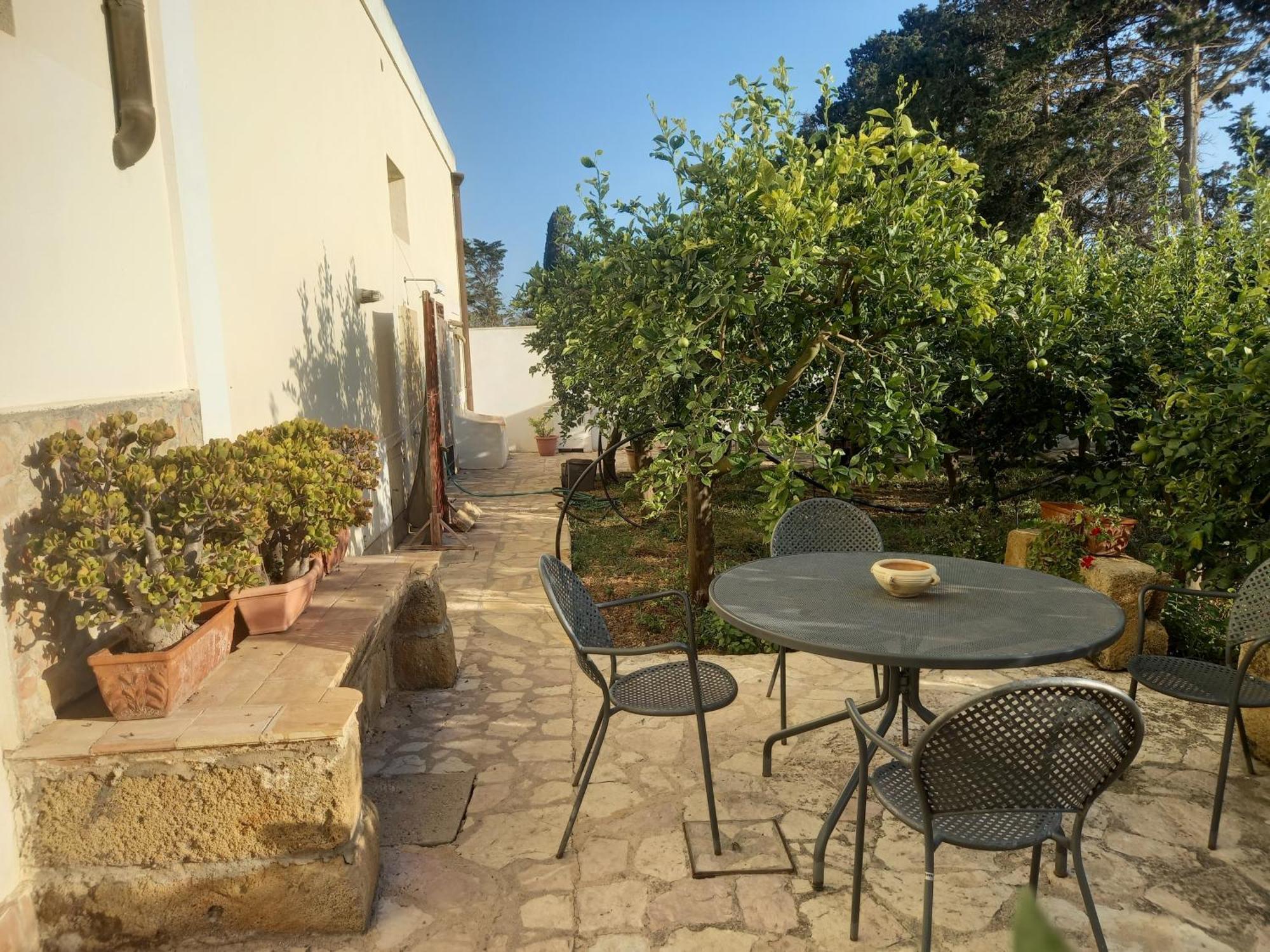 Bed and Breakfast Baglio Spano - Antiche Dimore Di Sicilia Petrosino Exterior foto