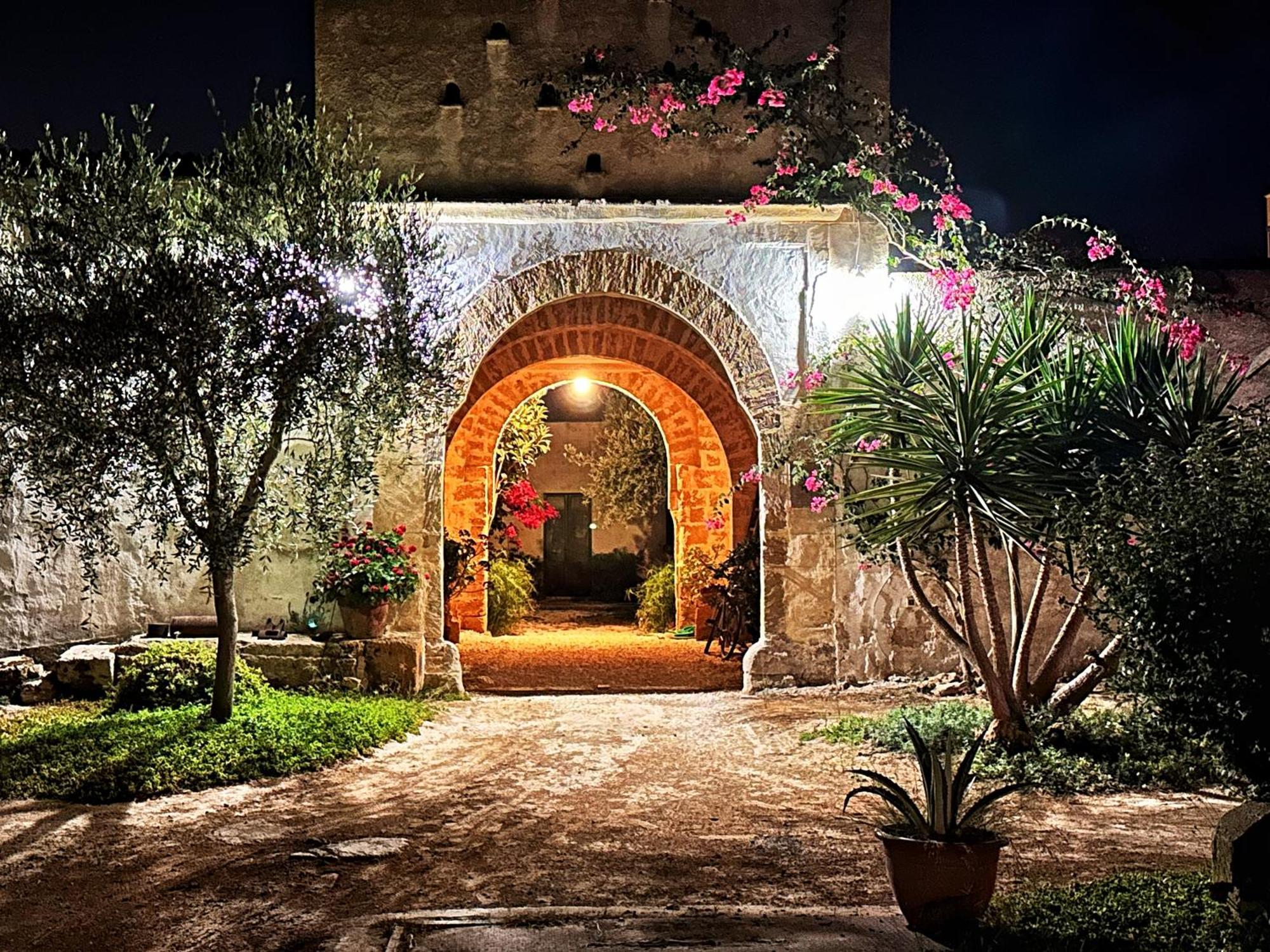 Bed and Breakfast Baglio Spano - Antiche Dimore Di Sicilia Petrosino Exterior foto